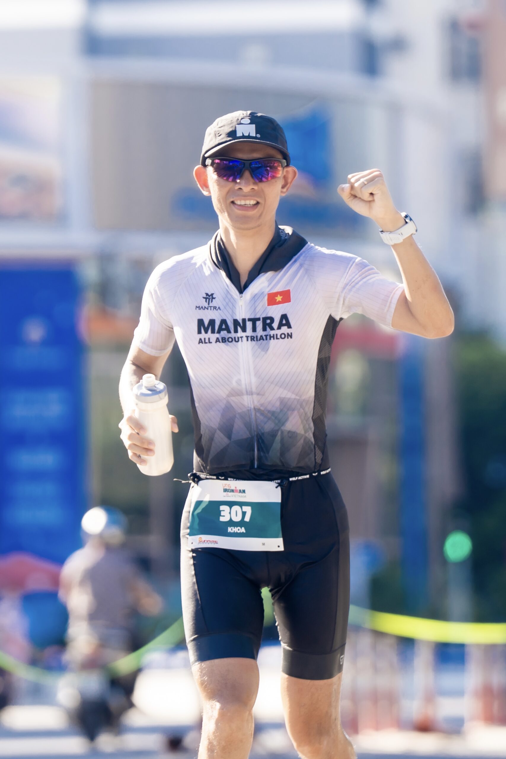 Khoa Bùi đang chạy tại IRONMAN Việt Nam 2026, Đà Nẵng